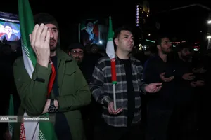 اقامه نماز استغاثه به امام زمان زمان(عج) - چهارراه نبرد خیابان پیروزی