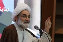 امام جمعه رشت: معلم قدرت اندیشیدن را در جامعه نهادینه کند