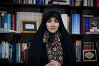 دختر بودن اولین نقش یک زن در خانواده است