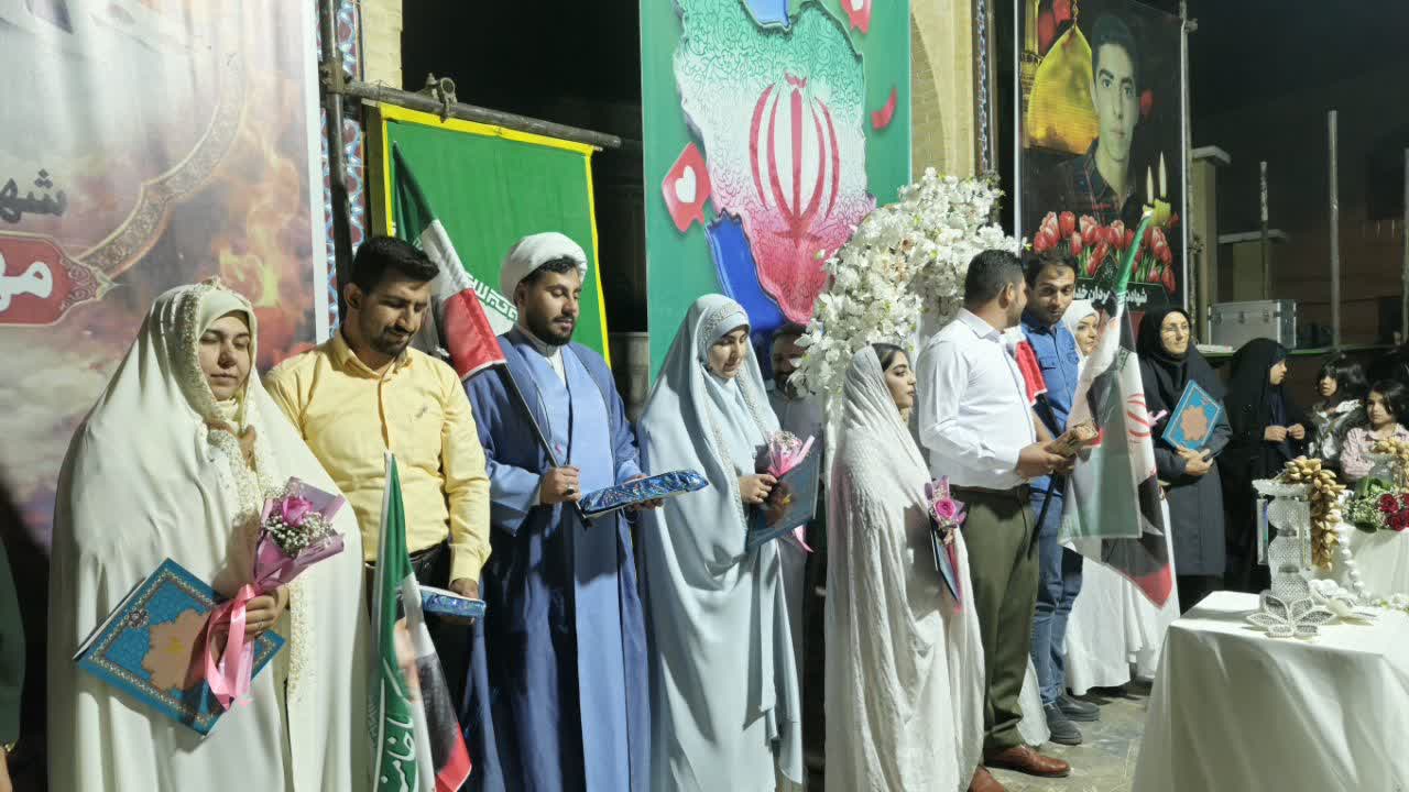 طنینانداز شدن فرهنگ تحکیم بنیان خانواده در شهر سده لنجان طنینانداز شدن فرهنگ تحکیم بنیان خانواده در شهر سده لنجان