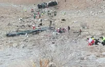 سقوط مرگبار اتوبوس تهران–یاسوج در گردنه ایلان‌دره؛ ۳ جان‌باخته و ۱۵ مصدوم