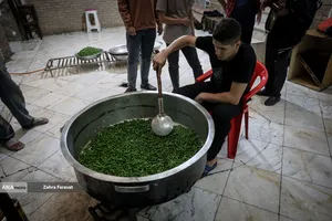 نوجوانانِ جبهه&zwnj; پشت خط