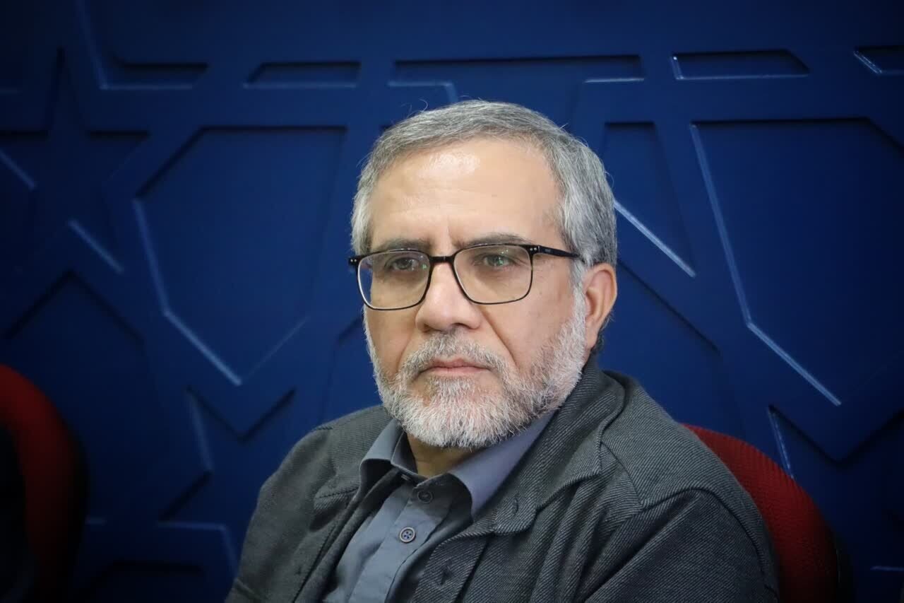 دموکراسی واقعی ساختارهای سیاسی غربی‌ها را فرو می‌ریزد/ رقاص‌هایی که سیاست‌گذار شده‌اند
