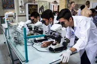 معاون وزیر علوم: هیچ کدام از دانشجویان و پژوهشگران به خط سفید دسترسی ندارند