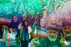 نورافشانی شب ۲۲ بهمن در تهران