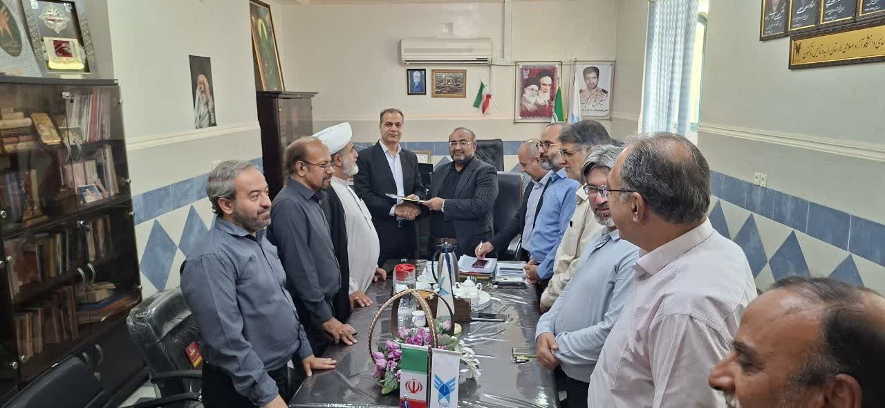 مدیرکل توسعه مدیریت و منابع انسانی دانشگاه آزاد اسلامی لارستان معرفی شد مدیرکل توسعه مدیریت و منابع انسانی دانشگاه آزاد اسلامی لارستان معرفی شد