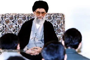  مجاهد خستگی&zwnj;ناپذیر - رهبر شهید امام خامنه&zwnj;ای 