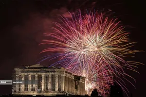جشن&zwnj; سال نو میلادی 2024 در آتن - یونان