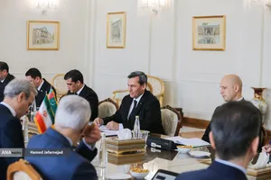 نشست سیدعباس عراقچی وزیر امورخارجه و رشید مردوف وزیر امور خارجه ترکمنستان 