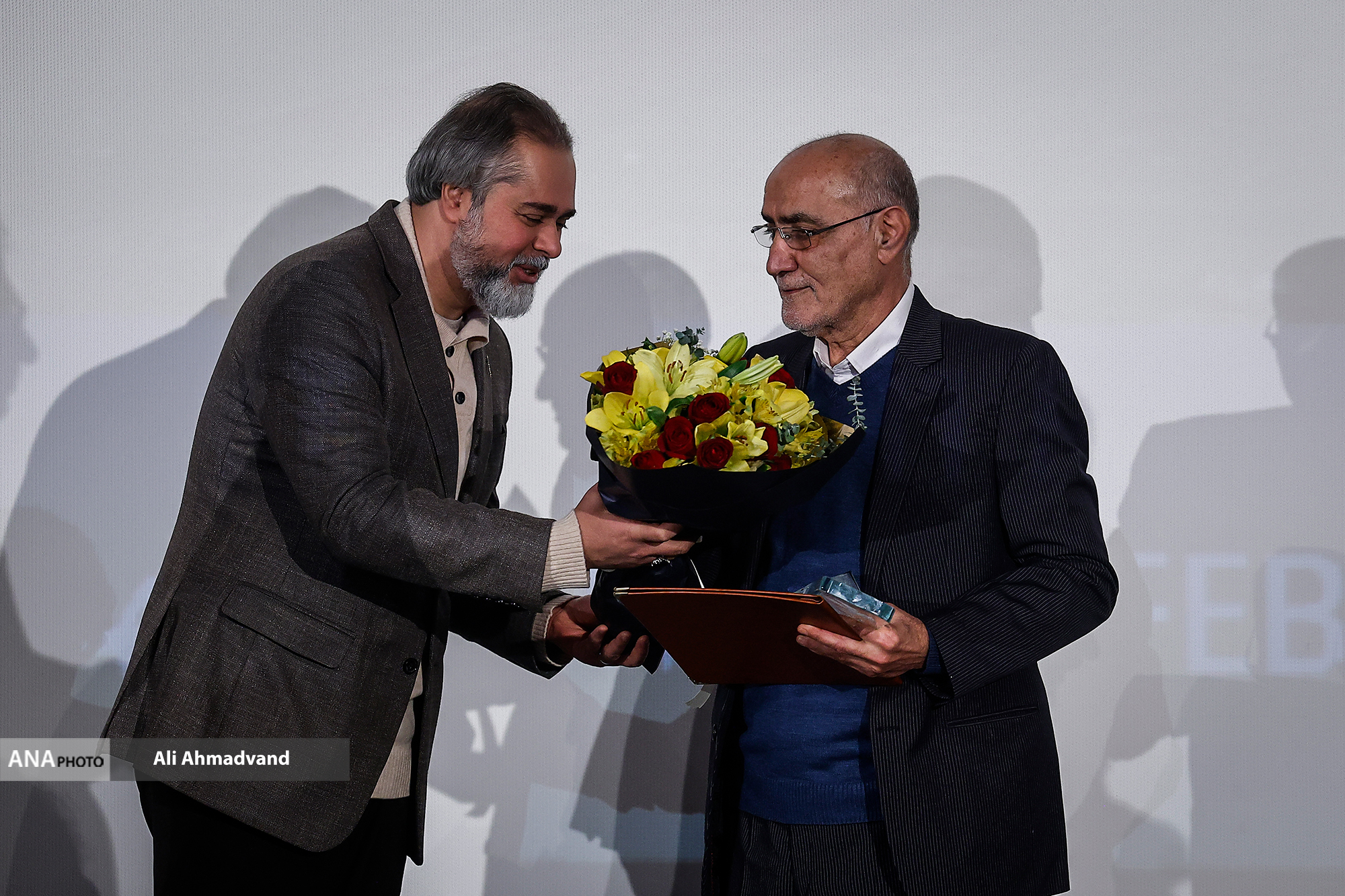 روشنگری خواجه‌پاشا در شب بارانی پردیس ملت