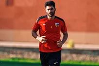 انعقاد قرارداد رسمی کریمی و سپاهان/ همبازی نویدکیا شاگرد او شد