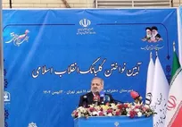 نسل امروز دانش‌آموزان آماده‌تر از گذشته در دفاع از جمهوری اسلامی ایران ایستاده‌اند