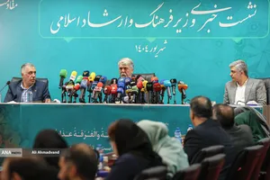 سیدعباس صالحی وزیر فرهنگ و ارشاد اسلامی