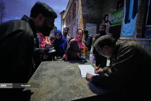 شیعیان کشمیردر اقدامی خودجوش و خانه&zwnj;به&zwnj;خانه، کمک&zwnj;های نقدی و غیرنقدی از جمله طلا، نقره، دام و حتی خودرو را برای حمایت از ایران برای مقابله با آمریکا و رژیم صهیونیستی اهدا می کنند.