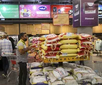 تلاش مسئولان برای تأمین کالاهای اساسی؛ ۶ هزار تُن برنج از مرزهای سیستان و بلوچستان وارد شد