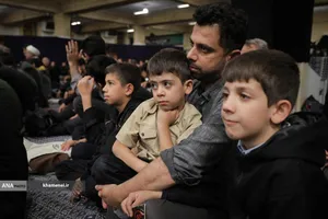 آخرین شب عزاداری شهادت حضرت زهرا(س) در حسینیه امام خمینی(ره)