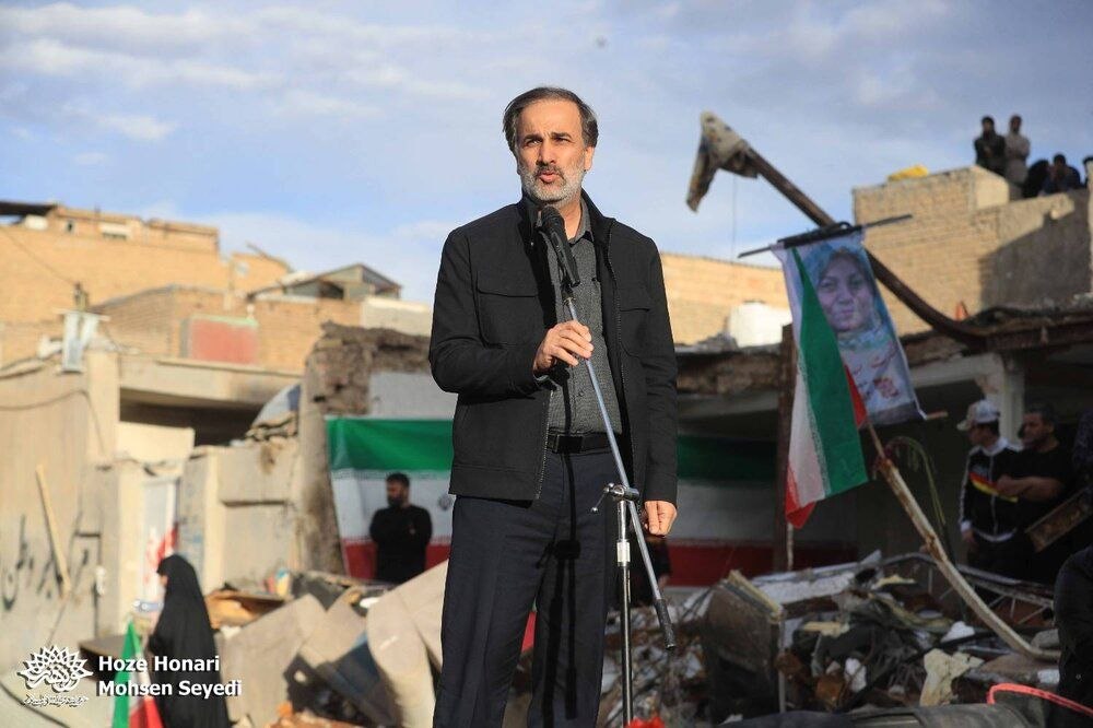 شفیعی: وظیفه هنرمندان در شرایط جنگ؛ روایت حماسه است+فیلم