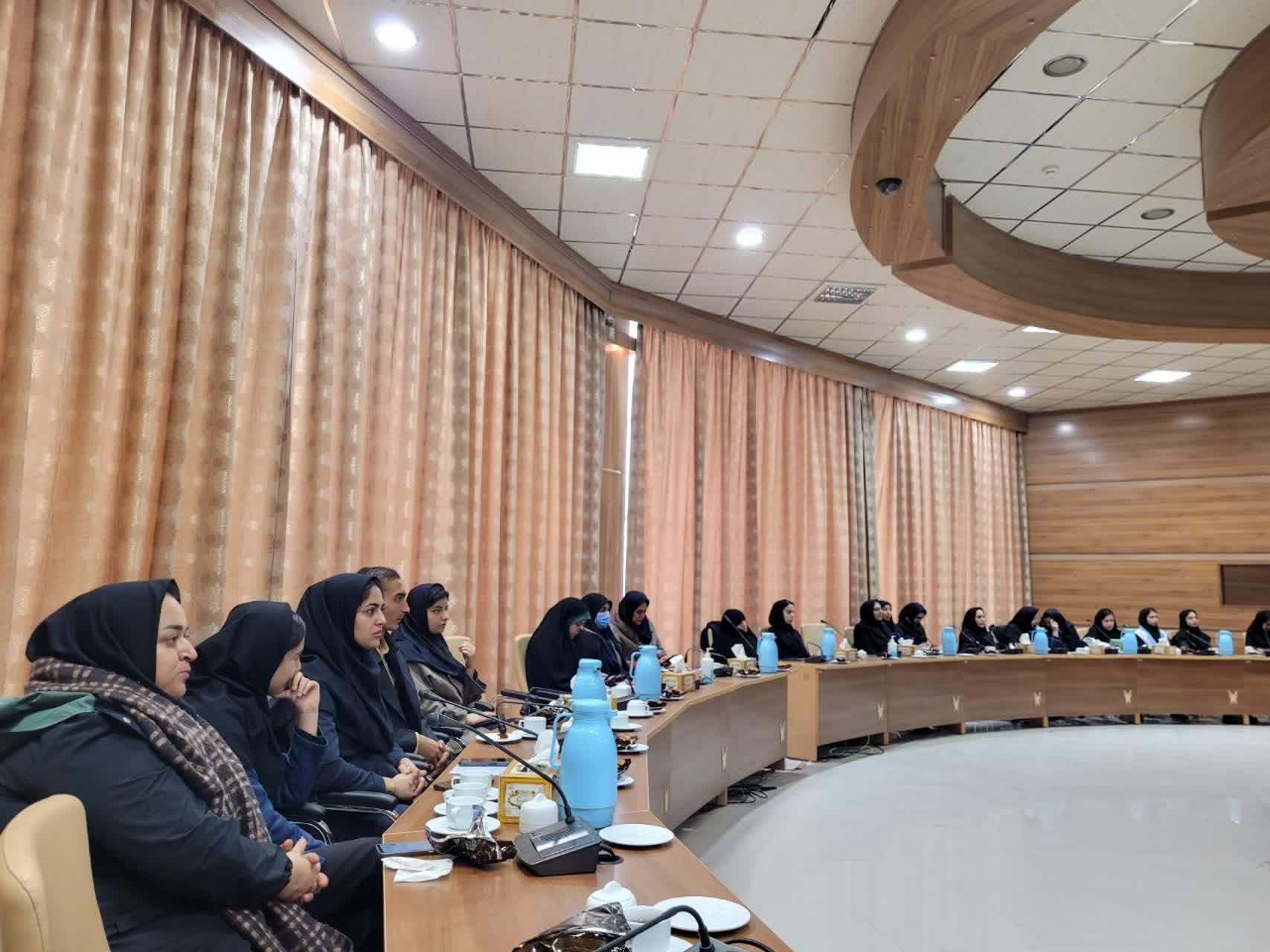 بصیرت رسانه‌ای؛ خط مقدم عبور جامعه از فتنه‌ها