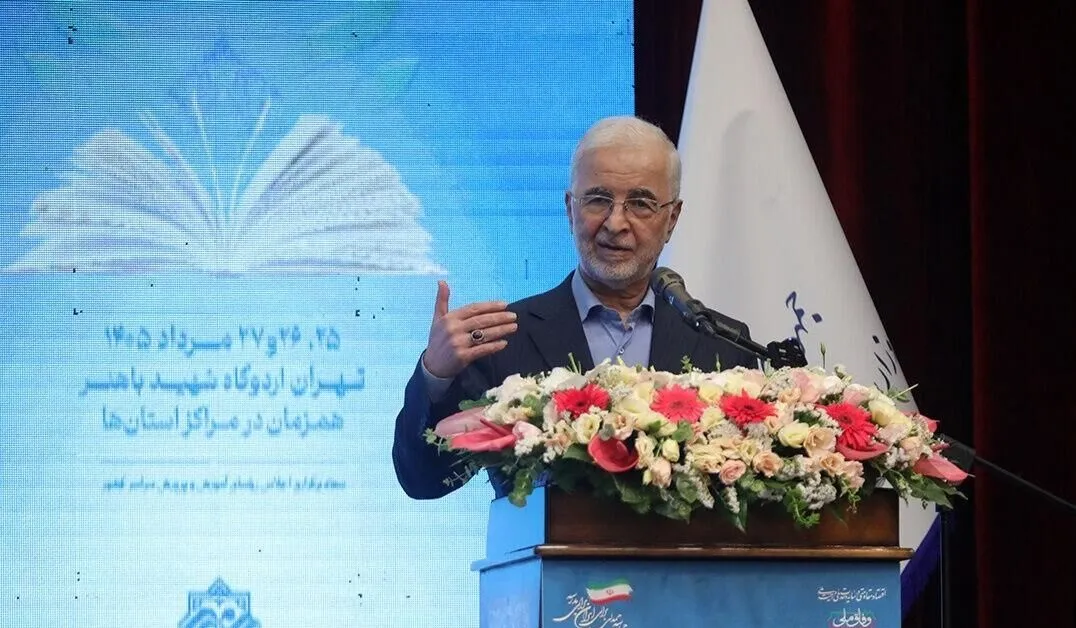 اسکندر مؤمنی
وزیر کشور
