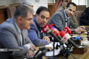 نشست علی نبیان رییس سازمان ملی زمین و مسکن وزارت راه و شهرسازی با اصحاب رسانه