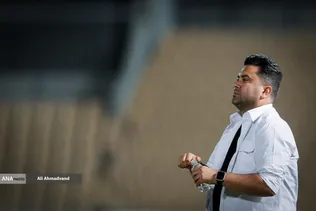 اخباری: برگزاری لیگ برتر کمکی به تیم ملی نمی‌کند/ ننگ بر هورا کشان جنایات اخیر+فیلم