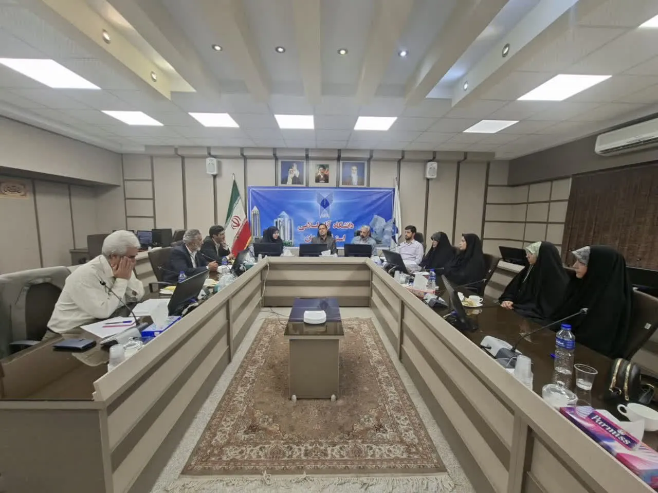 همدان