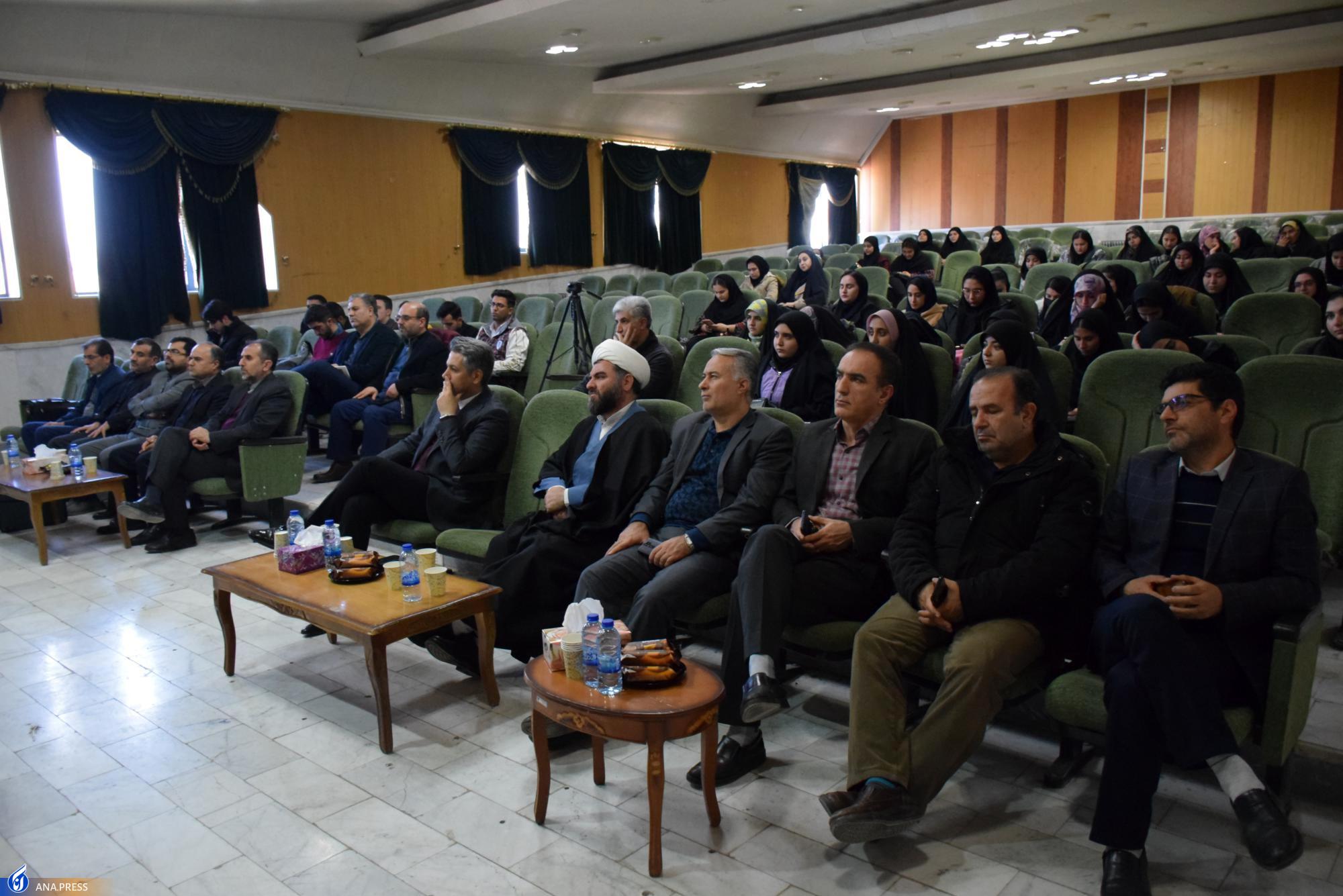 نشست انتخاباتی در دانشگاه آزاد خوی