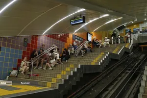 حملات مرگبار موشکی ایران - آوارگی و حیرانی صهیونیست ها