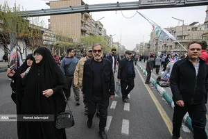 حضور دریادار علی شمخانی در راهپیمایی روز جهانی قدس در تهران 